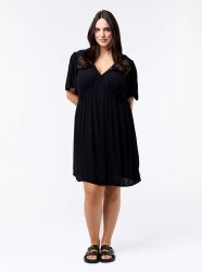 Къса креп рокля