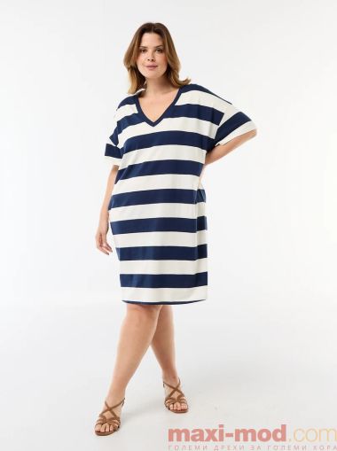 Рокля тип тениска с къс ръка