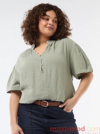 Дамска блуза от памучен плат с набрана яка