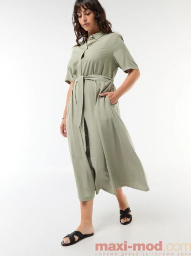 Рокля с къс ръкав и колан на талията