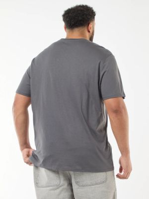 Голям размер мъжка тениска