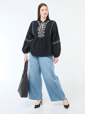 Дамска блуза с бродерия