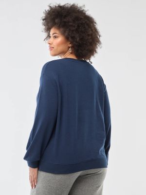 Дамска блуза с кръгло деколте