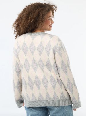 Дамска плетена жилетка голям размер