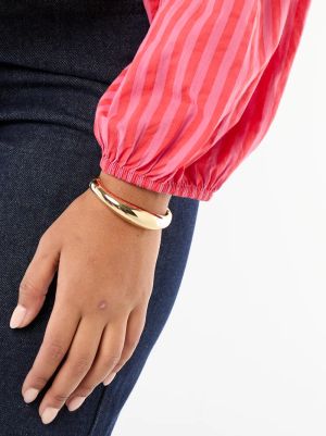 Дамска риза с кръгло деколте и дълъг ръкав