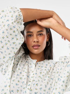 Дамска риза с кръгло деколте и дълъг ръкав