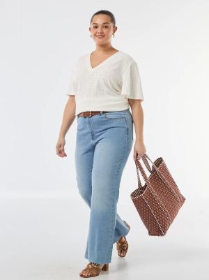 Дамска блуза с перфорирана плетка