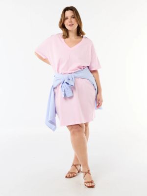 Рокля тип тениска с къс ръка