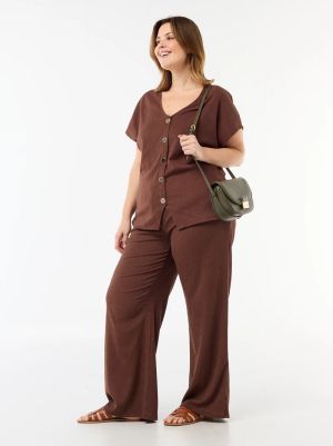 Широк дамски панталон голям размер