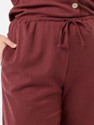 Широк дамски панталон голям размер