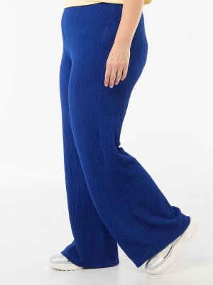 Широк дамски панталон 