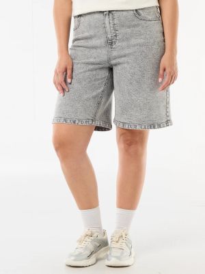 Дънкови бермуди с висока талия