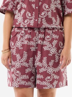 Дамски къси панталони с флорална бродерия