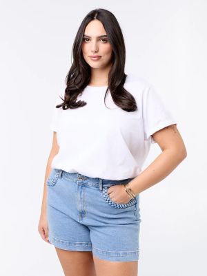 Дънкови шорти с плетени джобове