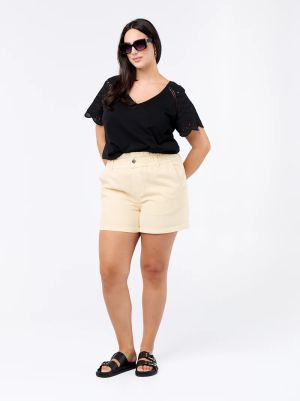 Дамска блуза с бродерия на ръкавите 