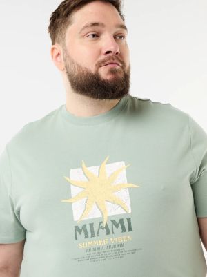 Голям размер мъжка тениска