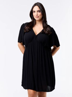 Къса креп рокля