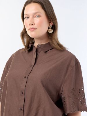 Риза с къс ръкав с ажурна бродерия